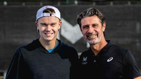Lessons from the Court: How Patrick Mouratoglou Mentors Holger Rune